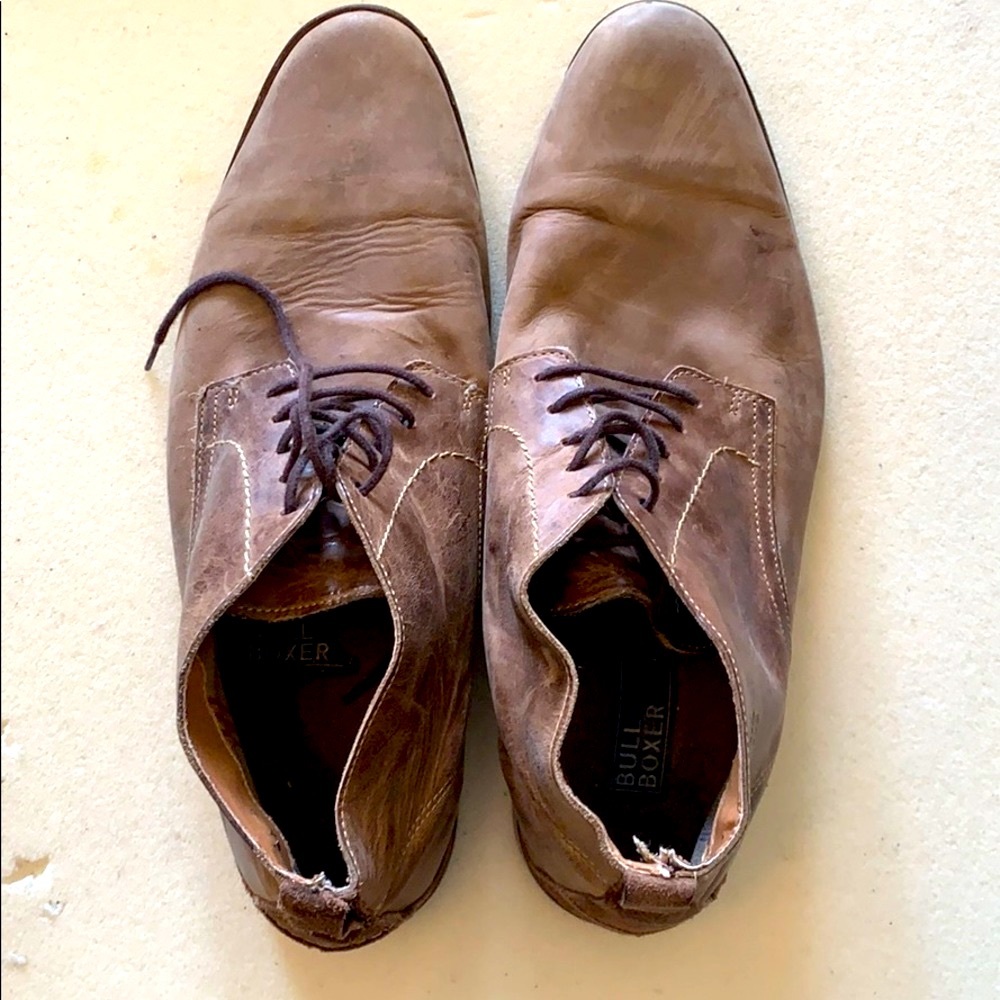 Men’s dress shoes